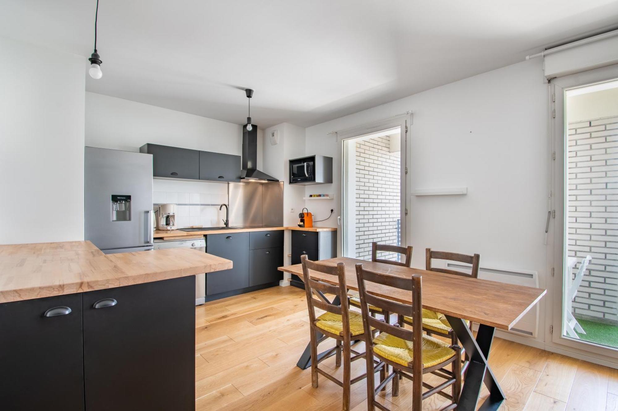Cosy T2 De 50 M² Centre-Ville Avec Garage & Balcon Nantes Exterior foto